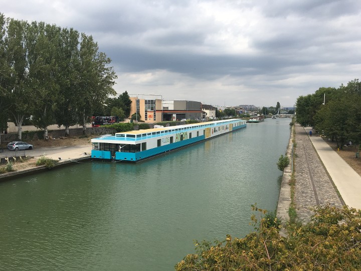 FLUDIS barge Staint-Denis use of waterways for logistics purposes