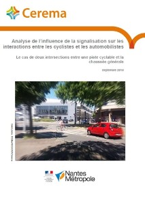 Analyse de l’influence de la signalisation sur les interactions entre les cyclistes et les automobilistes. Le cas de deux intersections entre une piste cyclable et la chaussée générale